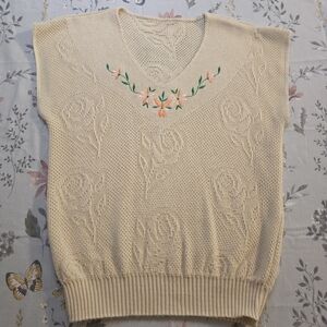 Vintage 80s Cream Floral Knit Sweater Vest Cottagecore Grandmillenial Fits M